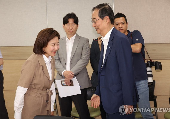 한덕수 측, 나경원 캠프 쓰던 여의도 사무실 전격 입주… 입당 유력