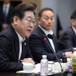 이재명 “2030년까지 OECD 수준 노동시간 단축…주 4일제 향해 나아갈 것”