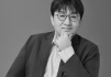 방시혁 '이면계약 의혹'에 하이브 주가 3% 급락