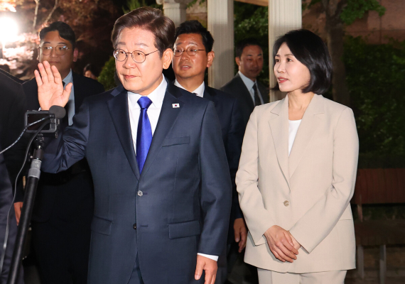 출구조사 압승→개표 우세…이재명, 제21대 대통령 당선